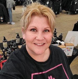 Meet your Posher, Lisa